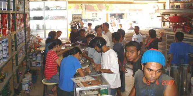 Cerita di Balik Toko Bangunan Murah yang Bikin Geger Sosmed