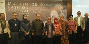 Janji Pemerintah Bawa RI Jadi Kiblat Fesyen Hijab Dunia