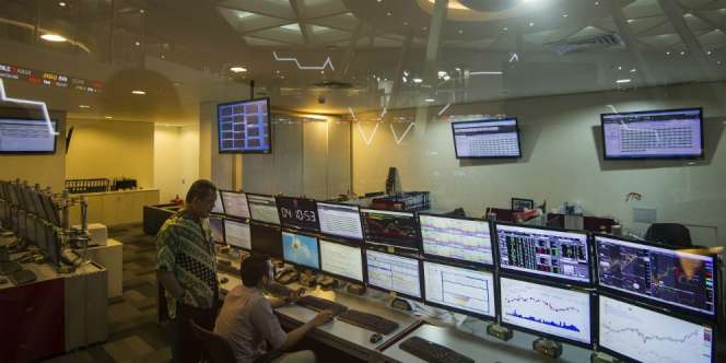 Indeks Syariah Naik Tipis Ikuti Arus Bursa Asia