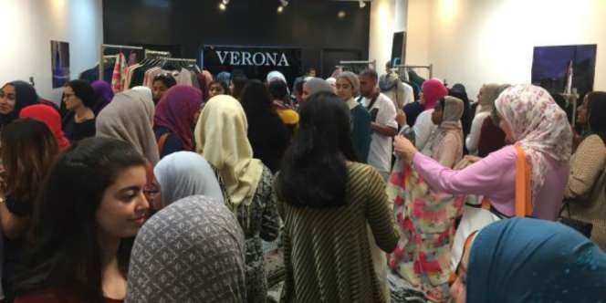 Alhamdulillah... Hijab Tembus Mal Beken di AS