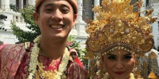 Subhanallah, Junior Liem Nikahi Putri Titian dengan Syahadat