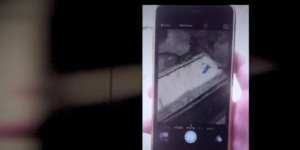 Astagfirullah, Baru Dibeli iPhone Sudah Terisi Foto Mengerikan