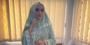 Salah Tulis Usia Pancasila, Zaskia Gotik Dibully Lagi