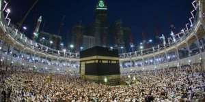 Siaran Langsung Sholat Tarawih Antarkan Wanita Ini Peluk Islam