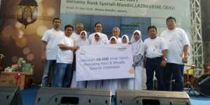BSM Beri Santunan 10.000 Anak Yatim
