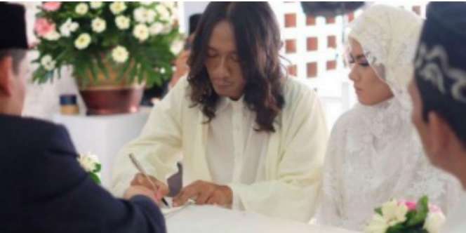 Tak Dihadiri Orangtua, Pernikahan Aming Bikin Haru