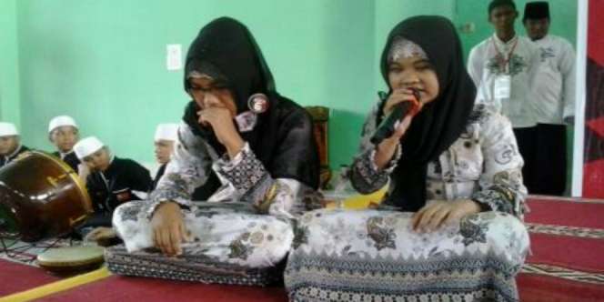 Tanpa Penglihatan, Tekad Fitri Menghafal Quran Bikin Haru