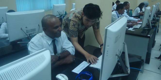 Pegawai Negeri Dilarang Pakai Internet