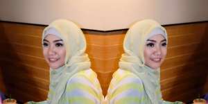 Desy Yusnita: Blogger vs Dunia Nyata