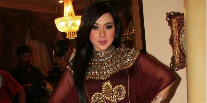 Sakit Tak Halangi Syahrini Berpuasa