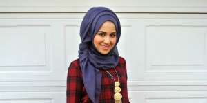 Kiat Melipat Jilbab Agar Tidak Kusut