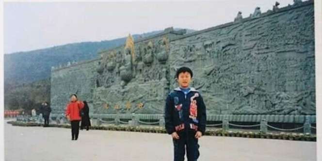 Foto Lama Ini Bikin Geger, Apa yang Janggal?