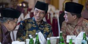 Momen Presiden Bukber di Kediaman Ketua DPR