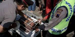 Pelanggar Lalulintas di Banyumas Dimasukkan Keranda Mayat!