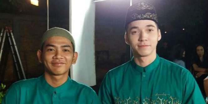 Stefan William Berbaju Muslim, Netizen Ramai-ramai Kirim Doa..
