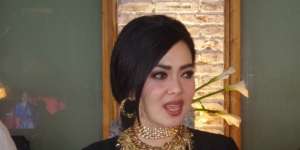Syahrini `Buka Puasa Manja` Bareng Sahabat
