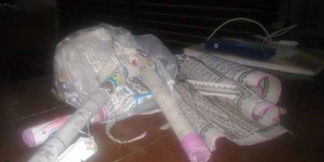 Astaghfirullah... Ditemukan Kembang Api Berbahan Kertas Quran