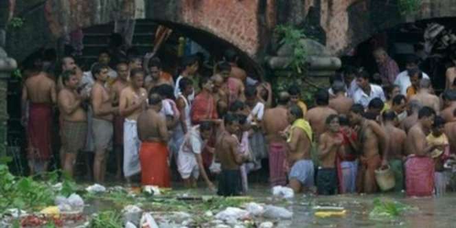 Jangan Kaget! Foto-foto Ini Perlihatkan Sisi Kelam India