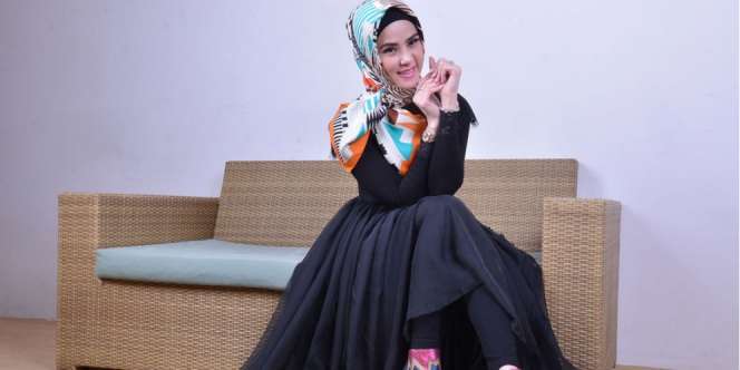Curhat Angel Lelga 14 Tahun Lebaran Tanpa Keluarga