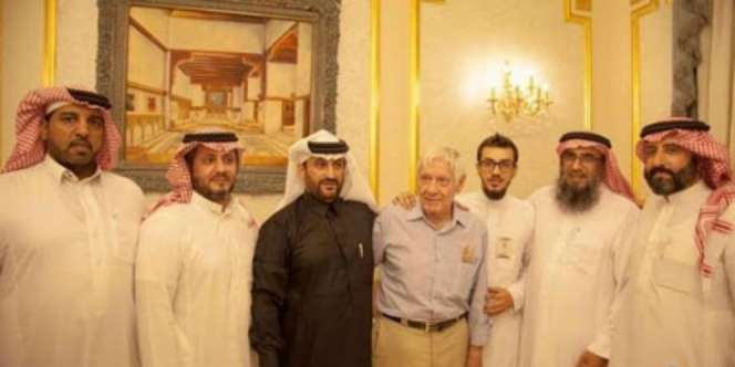 Pria Amerika Itu Bersyahadat di Hari ke-21 Ramadan