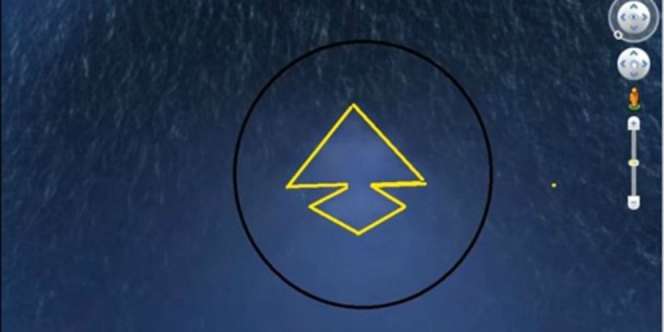 `Piramida` di Dasar Lautan Terlacak Google Earth