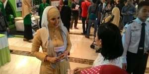 Lama Tak Tampil, Elma Theana Jadi Relawan Zakat