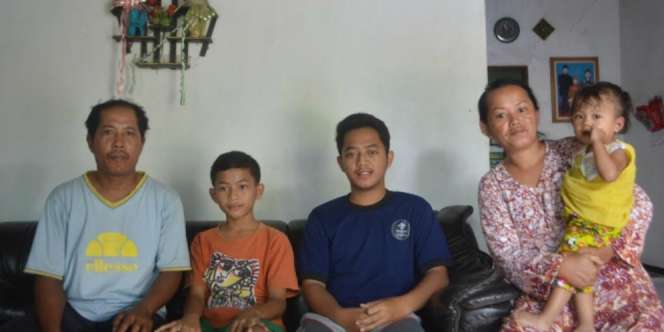 Anak Tukang Ojek Raih Mimpi Jadi Insinyur