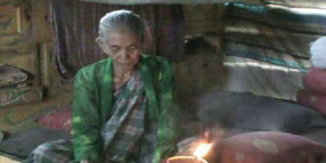 Penderitaan Nenek Siti, Habiskan Masa Tua di Kandang Ayam
