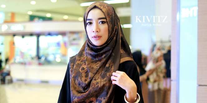 Kivitz: Simpel Elegan `Manilkara Dress`