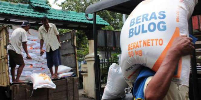 Bulan Depan, Jokowi Uji Coba Voucher Sembako Orang Miskin