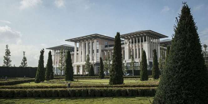 Gemerlap Kemewahan Istana Erdogan Jadi Sorotan