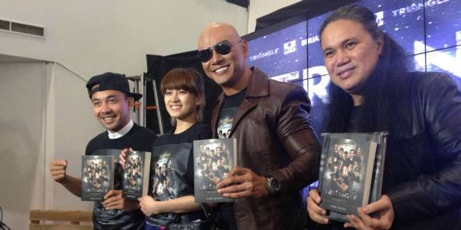 Sukses Film Pendek, Deddy Corbuzier Rilis Novel Triangle