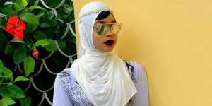 Tiru Gaya Busana Blogger Ini Agar Percaya Diri