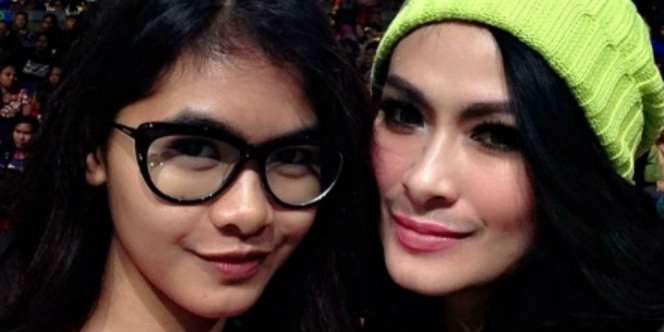 Anak Iis Dahlia Terbebani Nama Mama