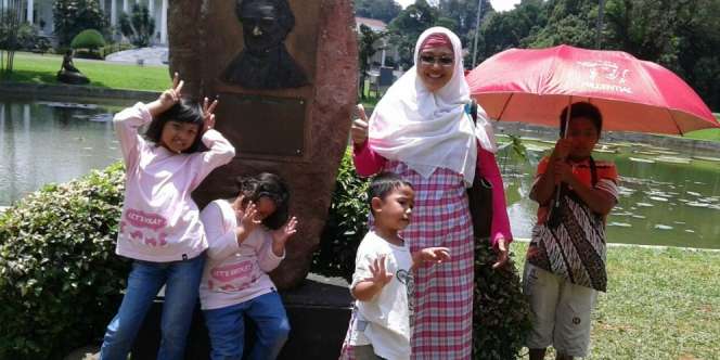 Babak Belur Akibat Utang Suami, Bangkit dengan Ibadah