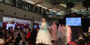 Anggunnya Gaun Pengantin Syar`i Karya 3 Desainer Indonesia