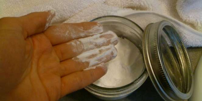 Mau Ketiak Lebih Putih, Pakai Baking Soda!