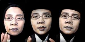 Inivindy: 'Makeup' Hijaber Jadi Mirip Ridwan Kamil