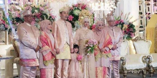 Senyum Anak Marshanda di Resepsi Ben-Ines Luluhkan Hati