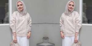 Ria Miranda: Inspirasi Busana Hijab untuk 'Outdoor Wedding'