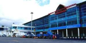 Rinjani Meletus, Bandara Lombok Tutup Sampai Esok Pagi