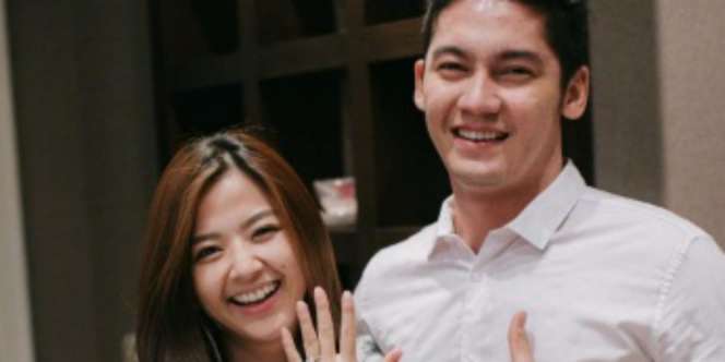 Samuel dan Franda Tak Undang Mantan Kekasih Saat Nikah