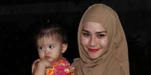 Kisah Zaskia Mecca Rintis Bisnis Fashion Muslim
