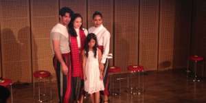 Happy Salma Wujudkan Impian Lewat 'Bunga Penutup Abad'