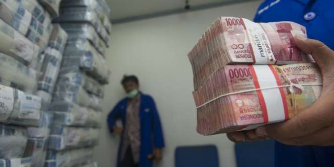 Jokowi Minta Uang Rp 214 Triliun Dikeluarkan