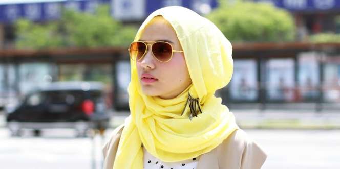 Dwi Handayani: Tips Padupadan `Outer` Boho