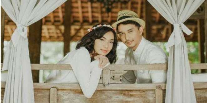 Tika Bravani-Dimas: 'Saya Terima Nikahnya' yang Jadi Kenyataan