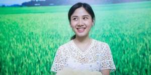 Cantik dan Kurus, Anda Takkan Percaya Porsi Makan Wanita Ini