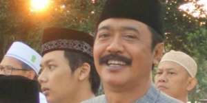 Orang Gila Bikin Ketua DPRD Subang Rajin Sholat