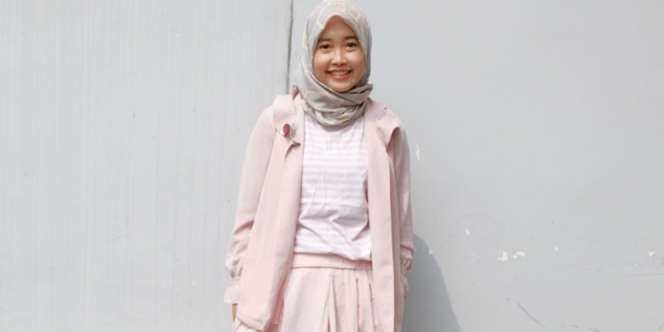 Nia Nastiti: Inspirasi 'Pink Pastel' untuk Musim Panas